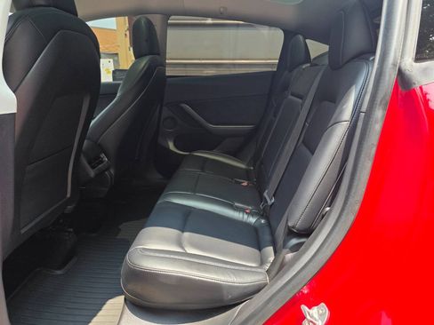 Used 2021 Tesla Model Y 2WD image 25