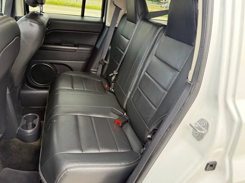 Used 2017 Jeep Patriot High Altitude AWD/4WD image 22