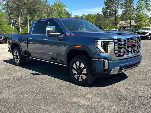 New 2026 GMC Sierra 2500 Denali w/ Denali Reserve Package image 4