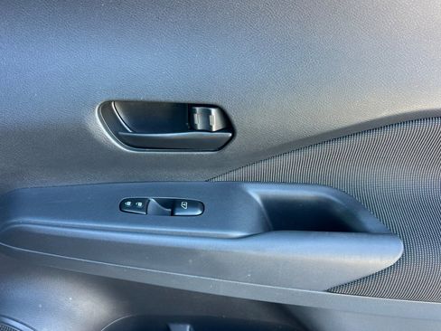Used 2020 Nissan Kicks S FWD image 22