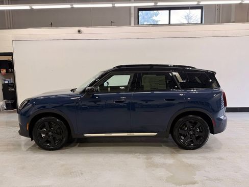 New 2026 MINI Cooper Countryman SE image 2