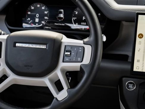 Used 2026 Land Rover Defender 110 S AWD/4WD image 22