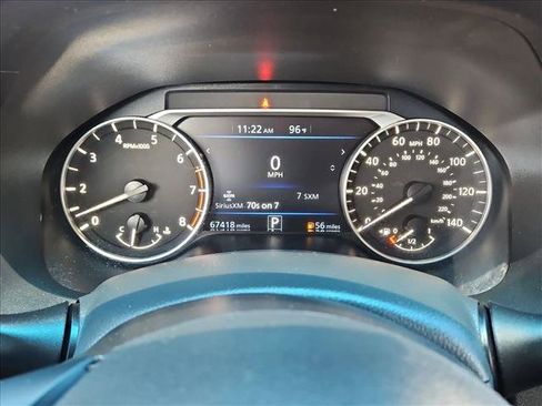 Used 2024 Nissan Altima 2.5 SV FWD image 11