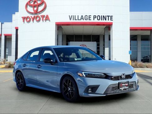 Used 2023 Honda Civic Sport image 8