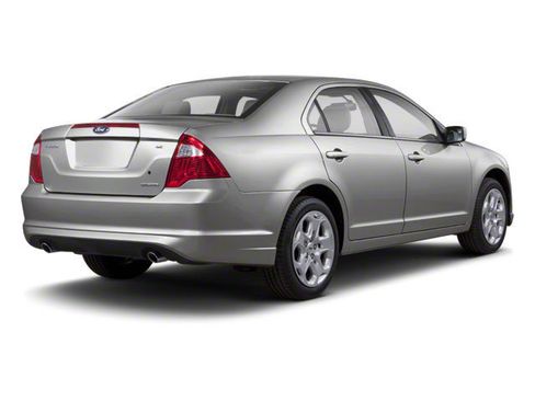 Used 2010 Ford Fusion SE FWD image 3