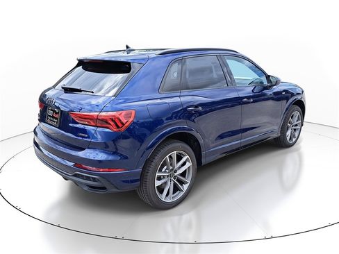 New 2025 Audi Q3 2.0T Premium image 4