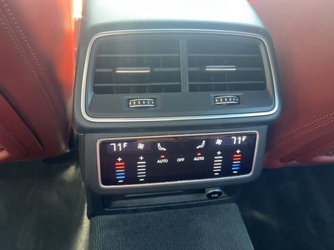 Used 2022 Audi S6 Premium Plus image 29