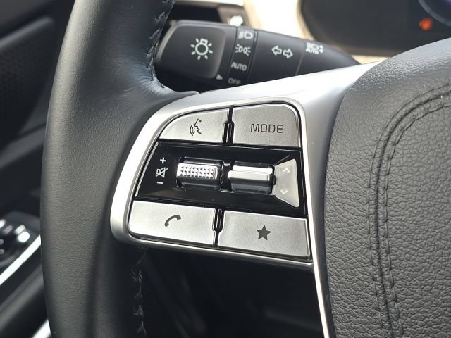 Used 2025 Kia Telluride EX w/ EX Captain's Chair Package FWD image 40