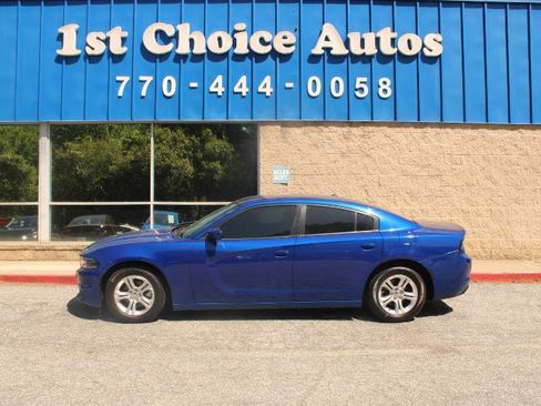 Used 2021 Dodge Charger SXT w/ Leather Interior Group RWD image 7