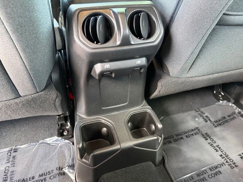 Used 2024 Jeep Wrangler Sport S image 16