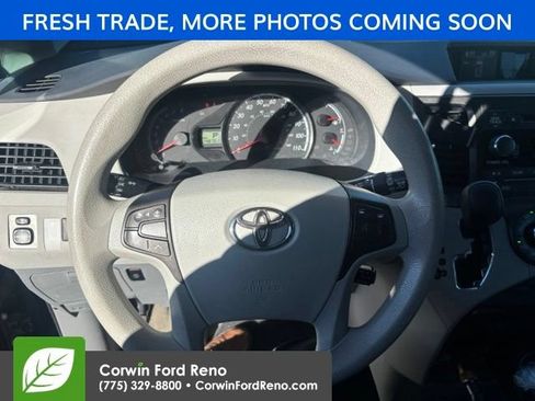 Used 2012 Toyota Sienna LE w/ Towing Pkg AWD/4WD image 14