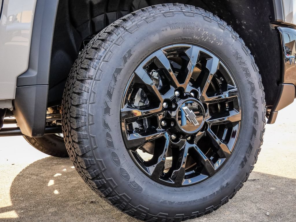 New 2026 Chevrolet Silverado 2500 Custom w/ Custom Value Package AWD/4WD image 14