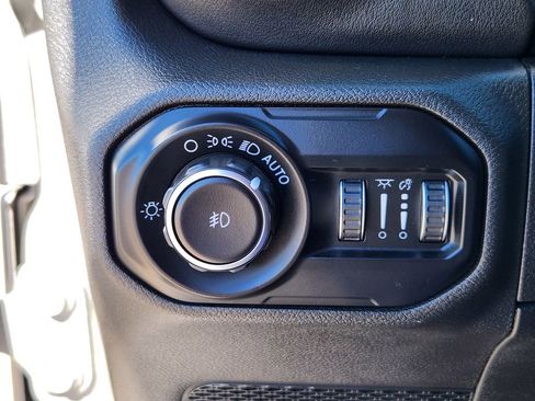 Used 2020 Jeep Wrangler Unlimited Rubicon w/ Quick Order Package 28Y Recon image 19