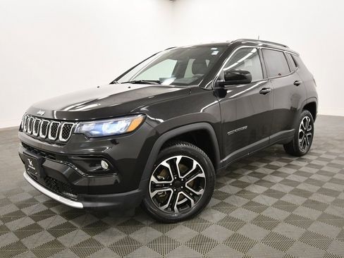 Used 2023 Jeep Compass Limited image 2