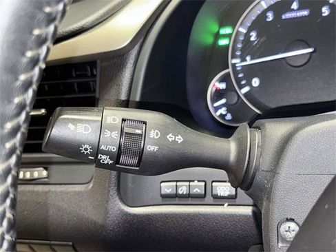 Used 2018 Lexus RX 350 AWD w/ Premium Package image 30