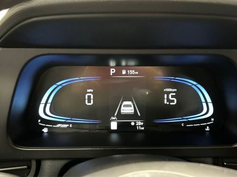 Certified 2025 Hyundai Elantra Sport FWD image 25