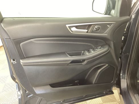 Certified 2023 Ford Edge Titanium w/ Equipment Group 301A AWD/4WD image 17