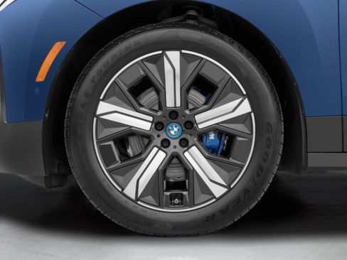 Used 2023 BMW iX xDrive50 w/ Premium Package AWD/4WD image 47