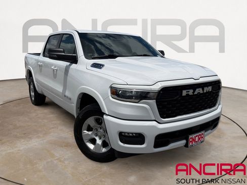 Used 2025 RAM 1500 Big Horn AWD/4WD image 1