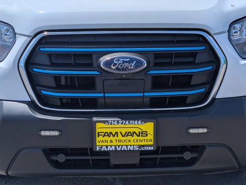 Used 2023 Ford E-Transit Medium Roof RWD image 3