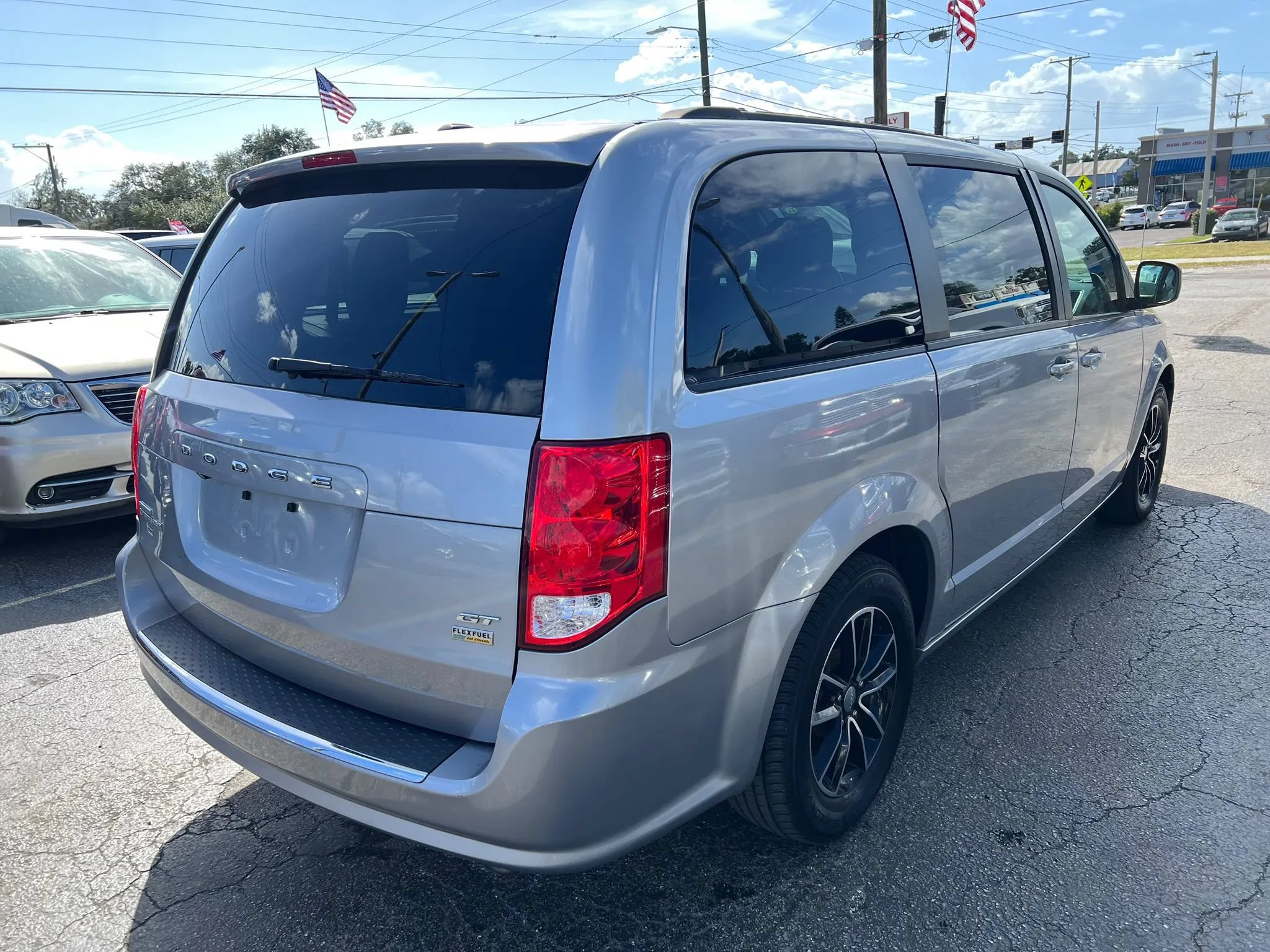 Used 2018 Dodge Grand Caravan GT FWD image 5