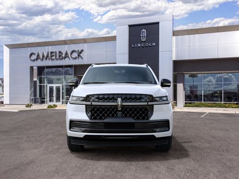 New 2027 Lincoln Navigator Reserve w/ Jet Appearance Package AWD/4WD image 27