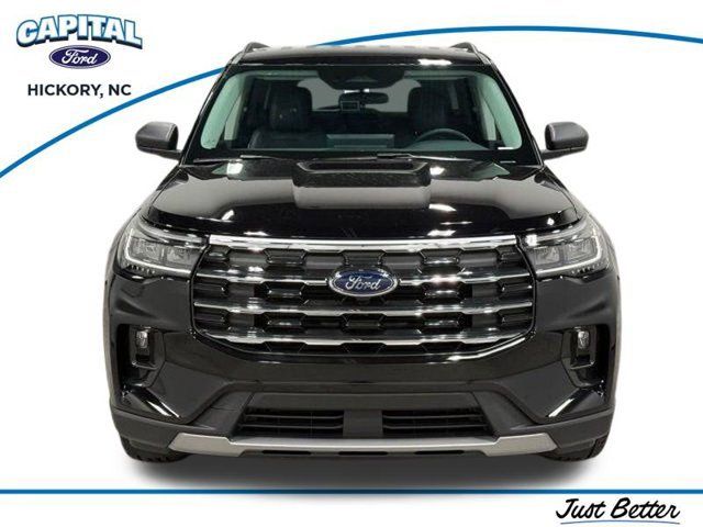 Used 2026 Ford Explorer Active w/ Active Comfort Package RWD image 4