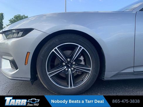Used 2025 Ford Mustang Premium RWD image 19