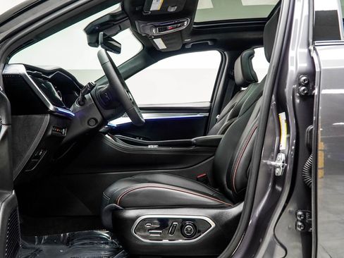 Used 2024 Jeep Wagoneer Launch Edition image 39