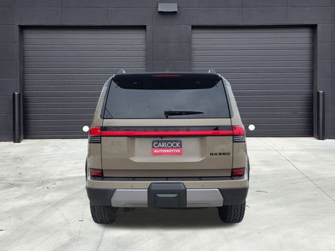 Used 2024 Lexus GX 550 image 6