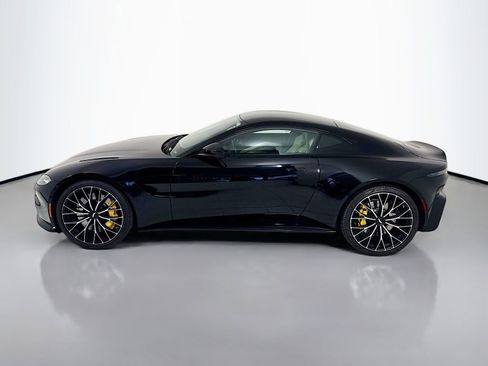 Used 2023 Aston Martin V8 Vantage Coupe image 4