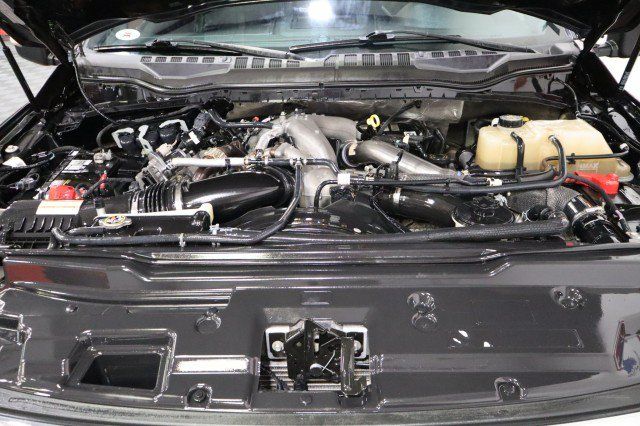 Used 2021 Ford F450 Platinum w/ FX4 Off-Road Package AWD/4WD image 84