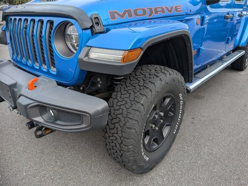 Used 2020 Jeep Gladiator Mojave w/ Dual Top Group AWD/4WD image 8