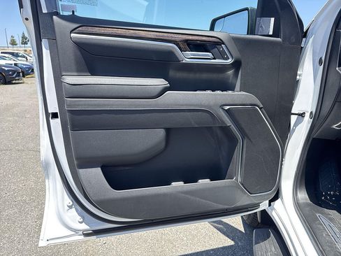 New 2026 GMC Sierra 1500 Elevation w/ LPO, Elevation Black Package RWD image 19