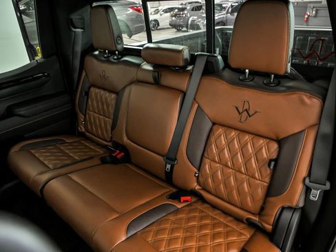 New 2026 GMC Sierra 1500 AT4 w/ Technology Package AWD/4WD image 12