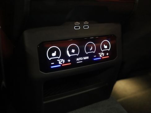 Used 2025 BMW M5 Touring w/ M Driver's Package image 33