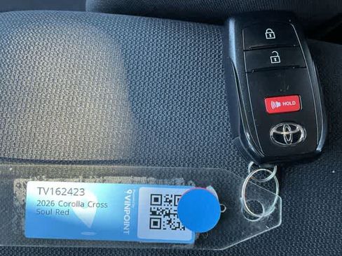 Used 2026 Toyota Corolla Cross LE image 27