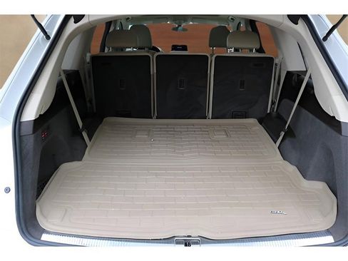 Used 2018 Audi Q7 3.0T Prestige w/ Prestige Package image 17