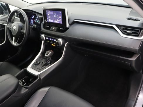 Used 2023 Toyota RAV4 XLE Premium AWD/4WD image 38