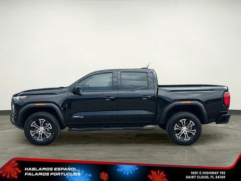 Used 2025 GMC Canyon AT4 w/ Technology Plus Package AWD/4WD image 3