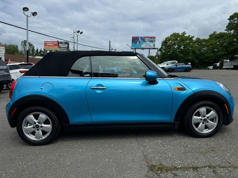 Used 2019 MINI Cooper Convertible FWD image 4