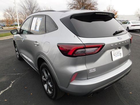 Used 2024 Ford Escape ST-Line image 7
