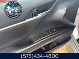 Used 2022 Toyota Camry SE image 3