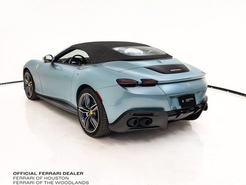 Used 2024 Ferrari Roma Spider RWD image 25