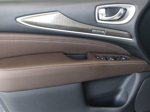 Used 2019 INFINITI QX60 Luxe w/ Essential Package AWD/4WD image 28