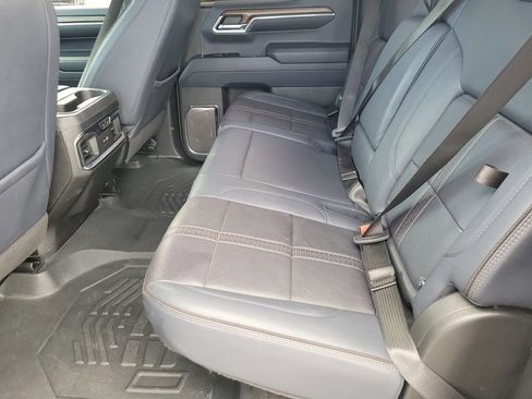 Used 2024 Chevrolet Silverado 1500 High Country w/ Technology Package AWD/4WD image 11