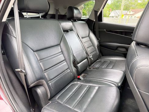 Used 2019 Kia Sorento EX w/ EX Touring Package AWD/4WD image 25