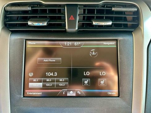 Used 2016 Ford Fusion SE w/ Equipment Group 202A image 20