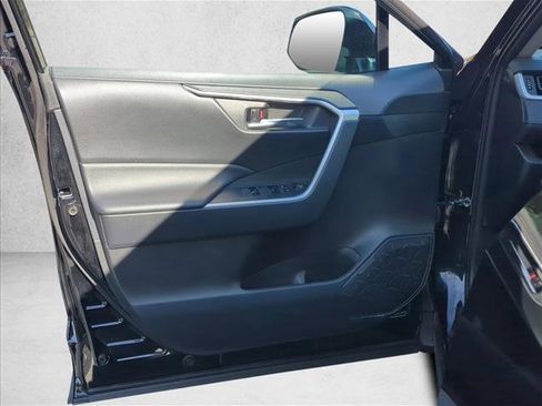 Used 2024 Toyota RAV4 XLE image 18