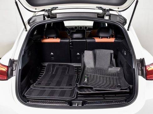 Certified 2024 Mercedes-Benz GLC 300 image 38